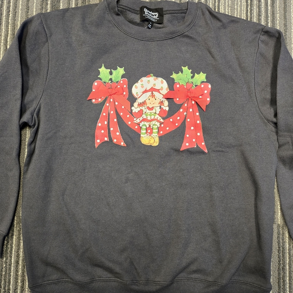 Christmas strawberry shortcake Large